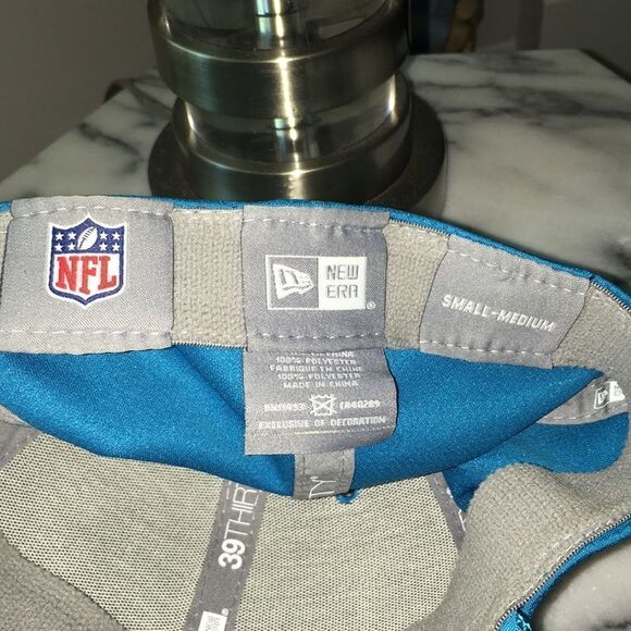 New Era Stretch NFL Shield Carolina Panthers teal blue sewn men’s cap - Picture 2 of 3